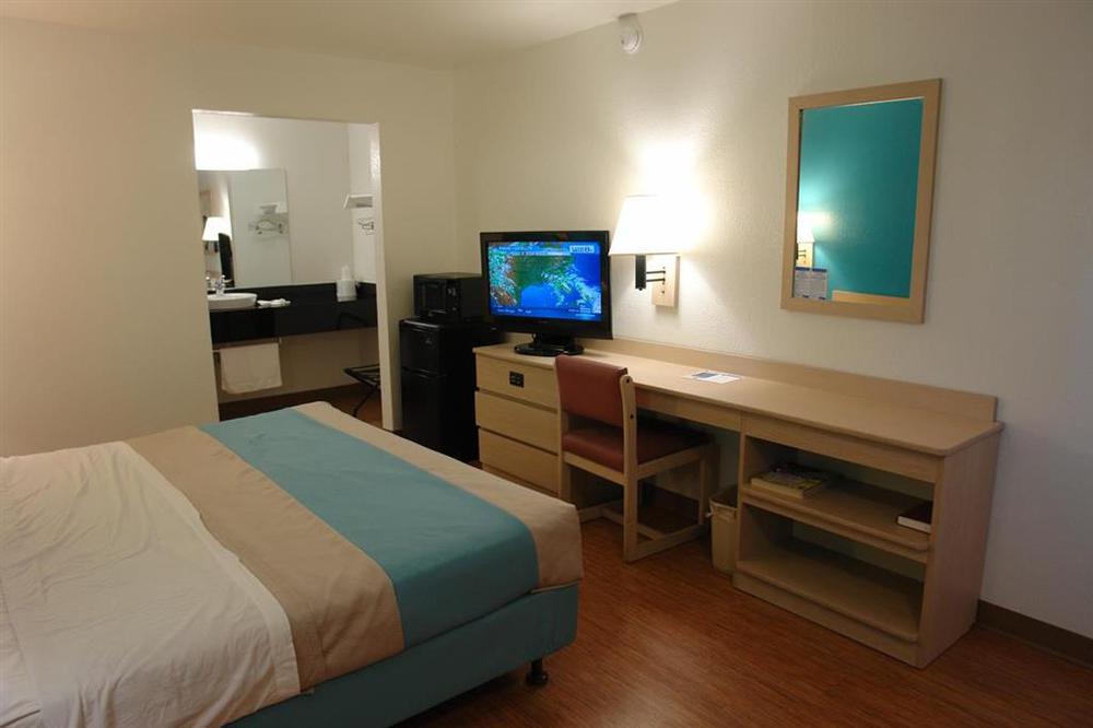 Motel 6-Webster, Tx - Houston - Nasa Lake Ruang foto